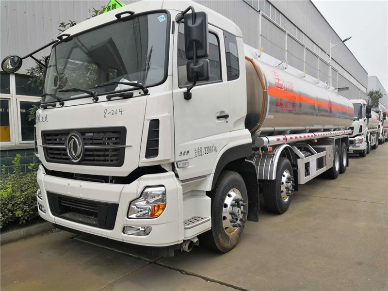 東風天龍前四後八30方鋁合金運油車