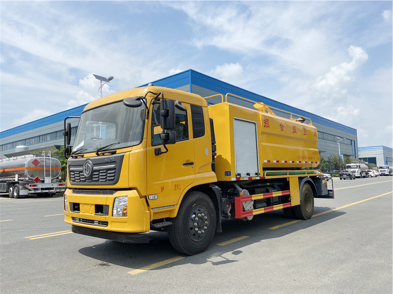 東風天錦15方清洗吸汙車